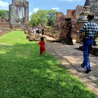 Historical landmark of Wat Mahathat