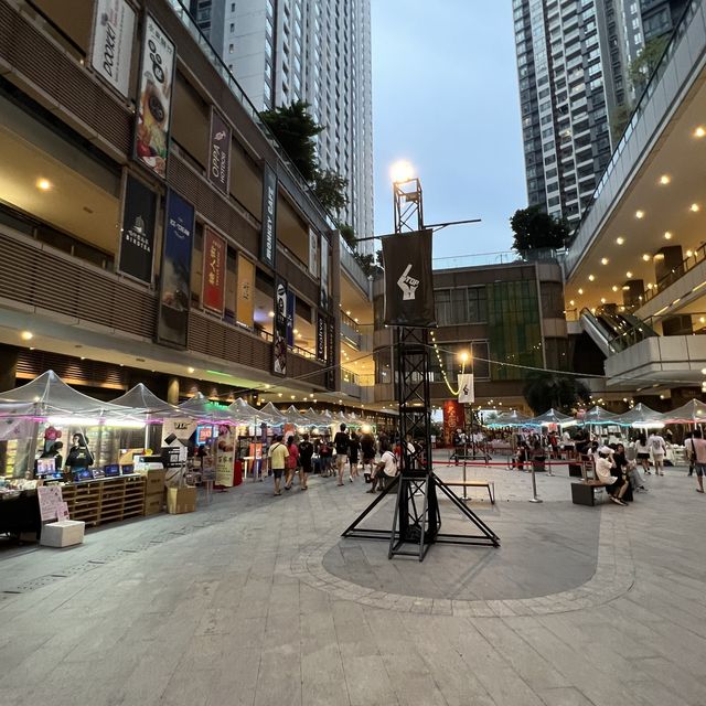 R&F Chill Day Night Market games