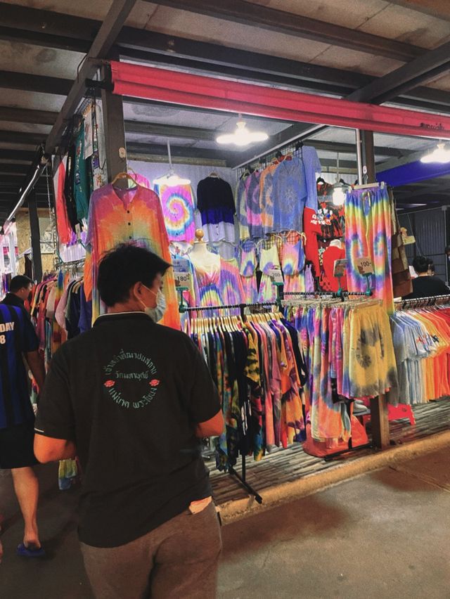 ตลาดนัดรถไฟศรีนครินทร์