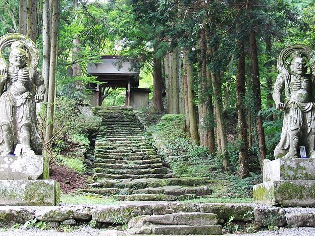 Rokugo Manzan Temples