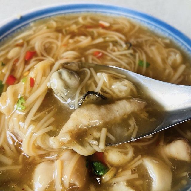 ［台北/萬華］ 歐仔麵線 蚵仔麵線🦪｜滿滿的料 好吃的大腸！住凱達大飯店 可以早起吃🤤 