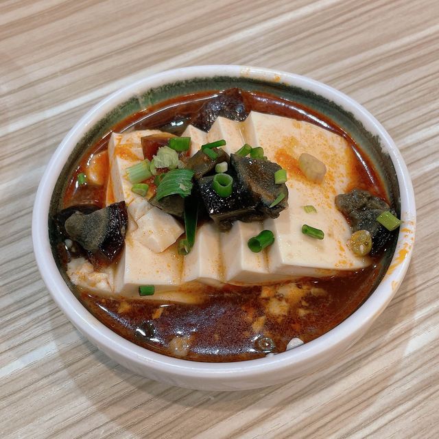 "紅磡高質米線，冬菇皇好正"
