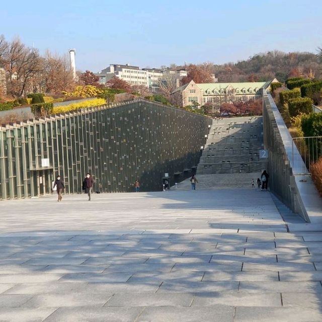 🇰🇷이화여자대 มหาวิทยาลัยที่สวยจนน่าถ่ายรูป