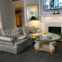 Millennium Biltmore Los Angeles. 