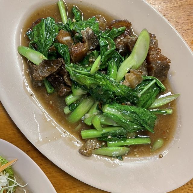 ข้าวต้มบ่าววี ที่ไม่ใช่ของบ่าววี ร้านอร่อยเมืองลุง