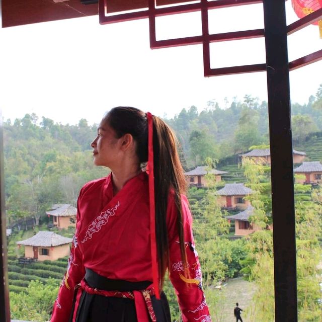 จิบชา​ ล่องแพ​ บ้านรักไทย