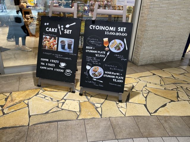 比較的ゆったり過ごせる博多駅近カフェスポット