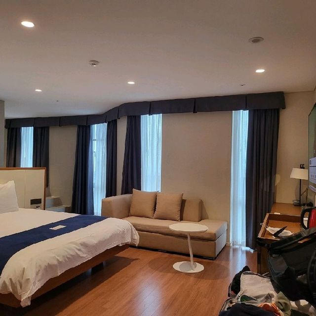 제주시에 위치한 공항에서 가까운 시리우스 호텔