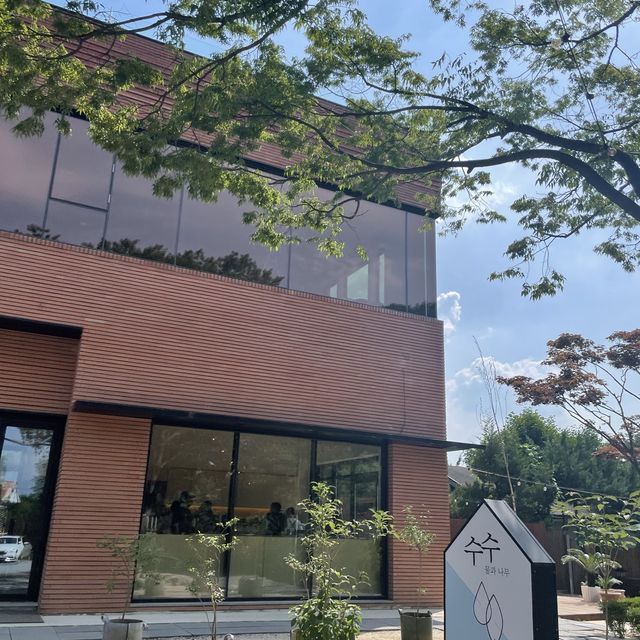 양평_여유롭게 힐링하고 싶다면? 북한강뷰 ‘수수카페’