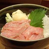 充滿濃厚日本居酒屋街氛圍