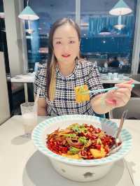 人氣高企姚姚酸菜魚