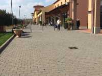 Shopping at the Valdichiana Outlet 