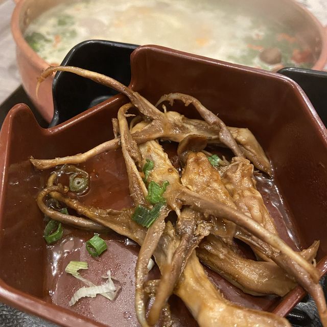 《牛大人台灣火鍋吃到飽 》觀塘