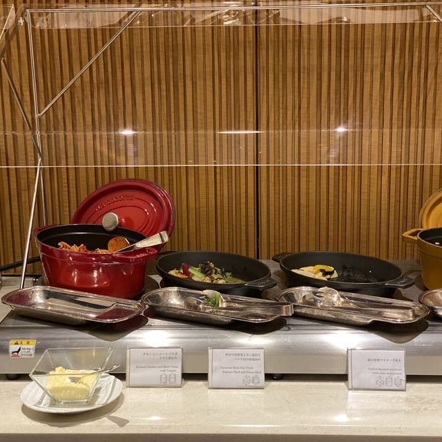 横浜ロイヤルパークホテル・クラブラウンジでの朝食