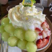 เพลิน Zaab Cafe ชิคๆ