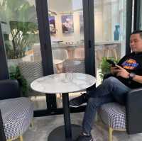Coffee Break in Tangshan
