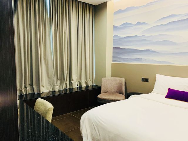 relax staycation💕✨V Hotel Lavender