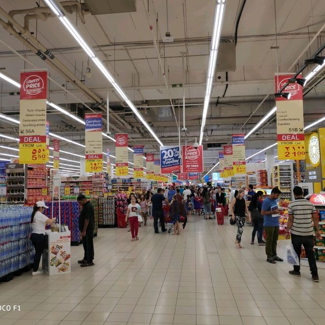 ドバイ "モール・オブ・ジ・エミレーツ" 超巨大なモール、1つの街!!全部見るのに何日かかる!? 🎁🛒مول الإ