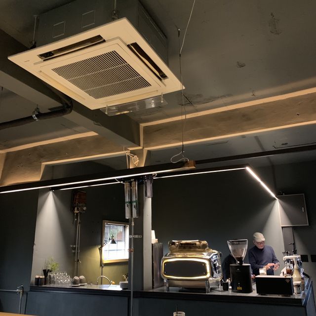 🌊☕️ 블랙 커피로 유명한 부산 해운대 감성 카페 ☕️🌊