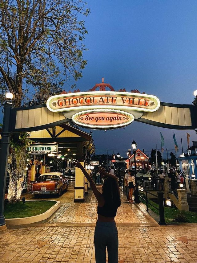 ไปถ่ายรูปเล่นที่ Chocolate Ville🍩🍫