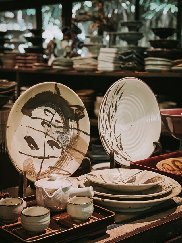 ร้านเครื่องปั้นเซรามิกบ้านดอยดินแดง | เชียงราย 📸