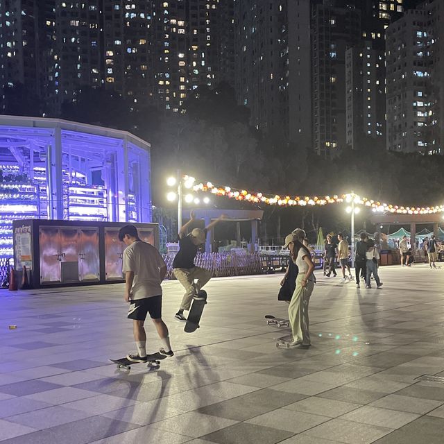 卑路乍灣海濱長廊#堅農中秋夜市