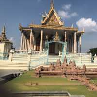 The Royal Palace of Cambodia 👑 