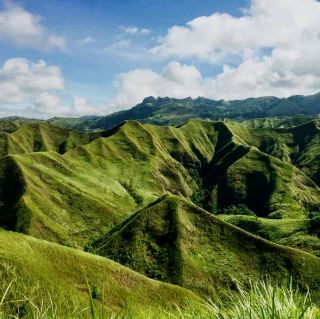 La Palmera Mountain Range