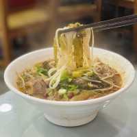 惹火川菜小店