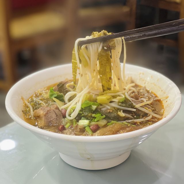 惹火川菜小店