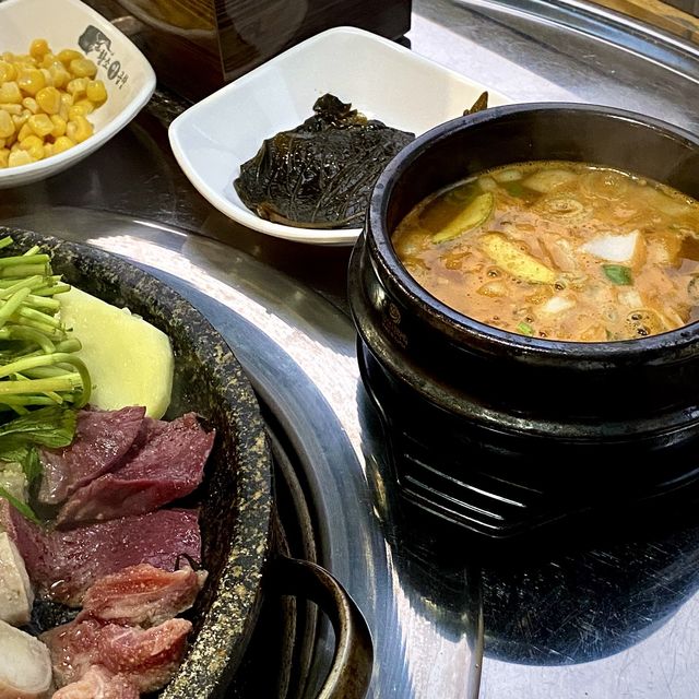 유명연예인이 창업한 곱창맛집, ‘황소알곱창’