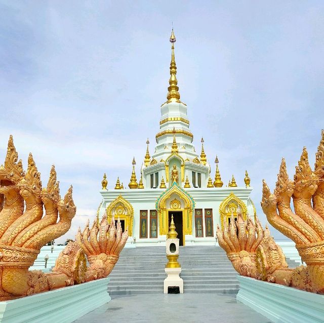 วัดแสนสุข@บางแสน
