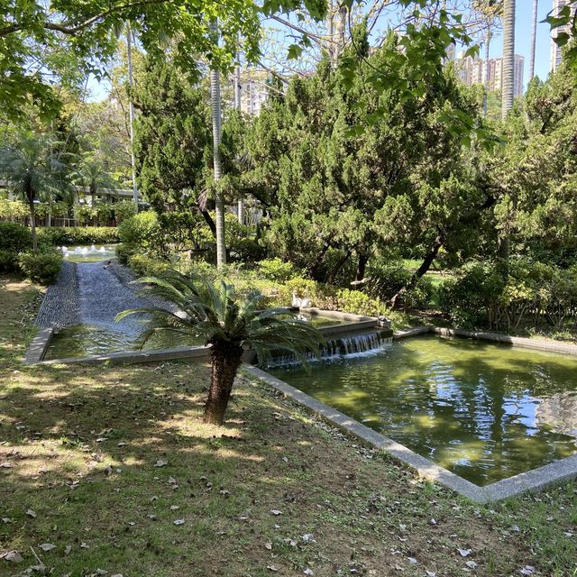 綠草如茵的花園 📍屯門