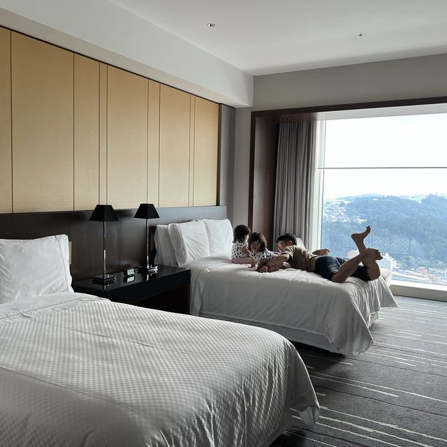 【高層ホテルー仙台ウェスティン】