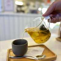 廟街純白簡約的角落 非常用心小店☕️