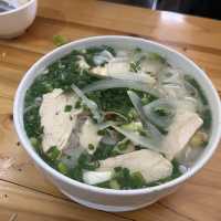 쌀국수 먹으려다가 메뉴 5개 시킨 맛집👍