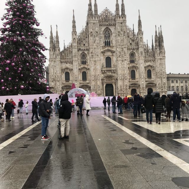 Duomo in Christmas season 