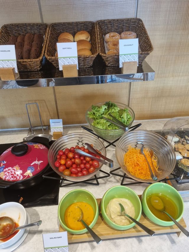 Breakfast at Executive Lounge 