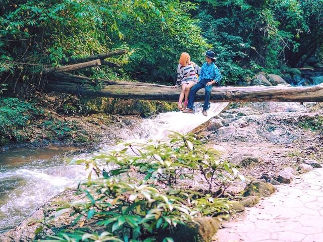 น้ำตกแจ้ซ้อน 🏞