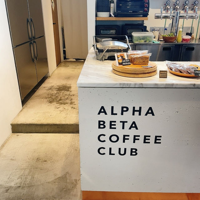 自由が丘　屋上カフェ《ALPHA BETA COFFEE CLUB》