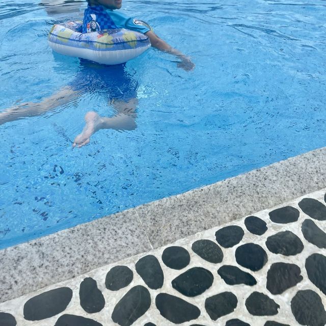 恐龍主題Staycation！恐龍公仔x沙發仔x浴袍
