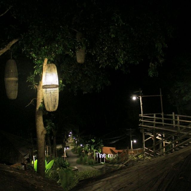 ร้านอาหารบ้านดินสมุย