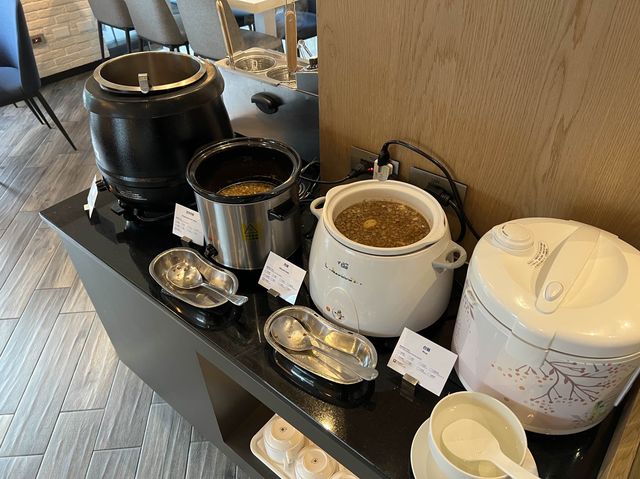 スタバ飲み放題！台湾高雄のホリデーインが熱い！