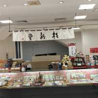 名古屋三越　えびせんべい桂新堂