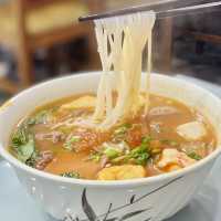 惹火川菜小店