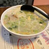 《用刀叉🍴食既上海菜. 必食松子魚》