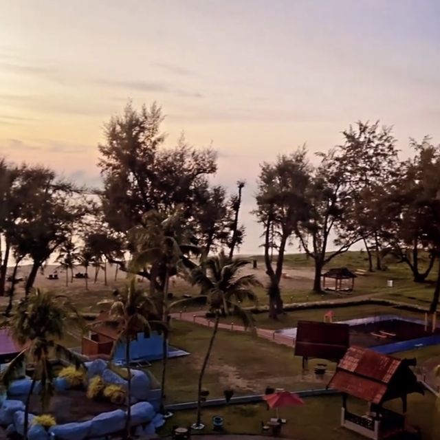 Sandy Beaches-Fun Pool-Stress Free Vacay!! 