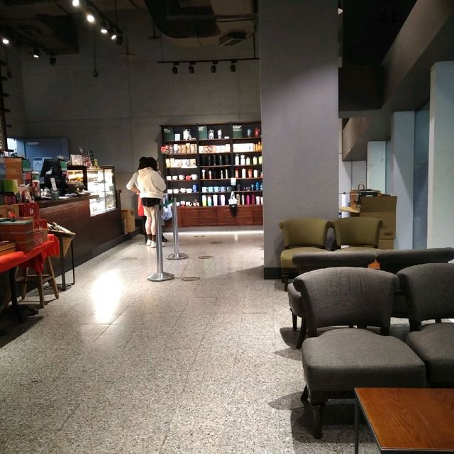 星巴克典藏咖啡 南港中信門市