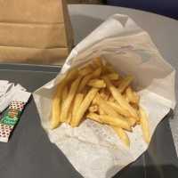 迪士尼火箭餐廳🍴🚀  漢堡套餐🍟