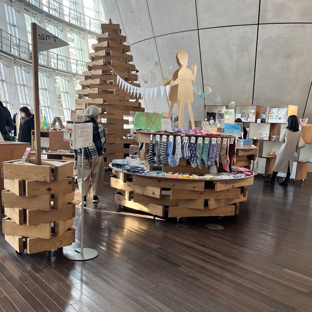 【東京】都会の中に現れる自然と美しい建築